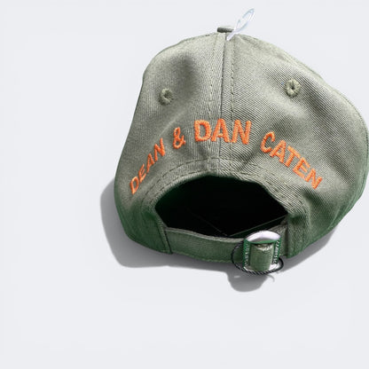 Шапкa DSQRED2 -004