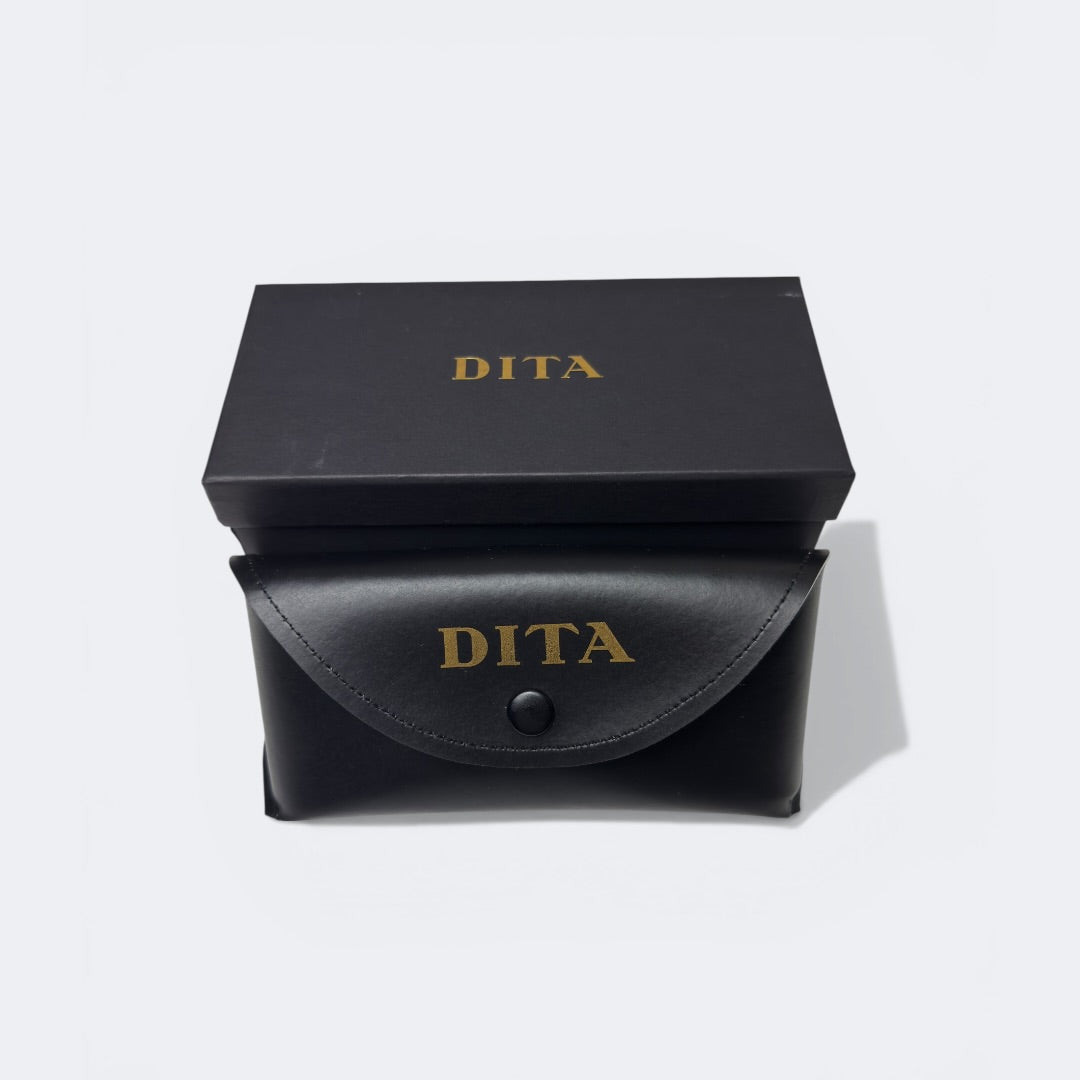 Dita очила