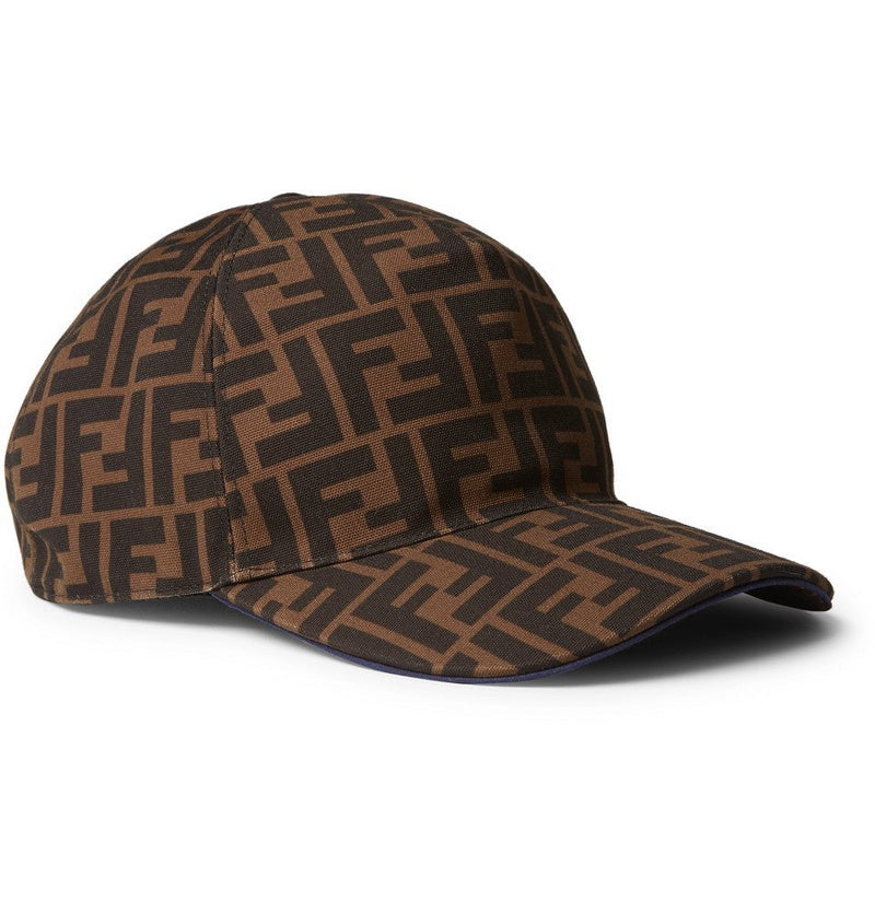 Шапкa Fendi