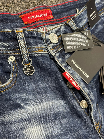 Дънки на DSQ2