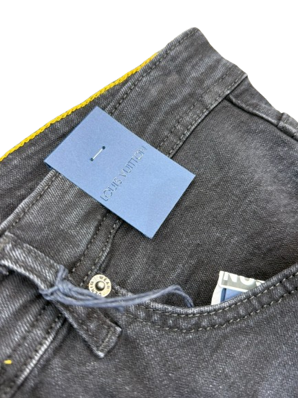 Дънки на LUVITON